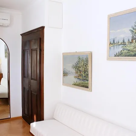 Barony Romantic-residence *