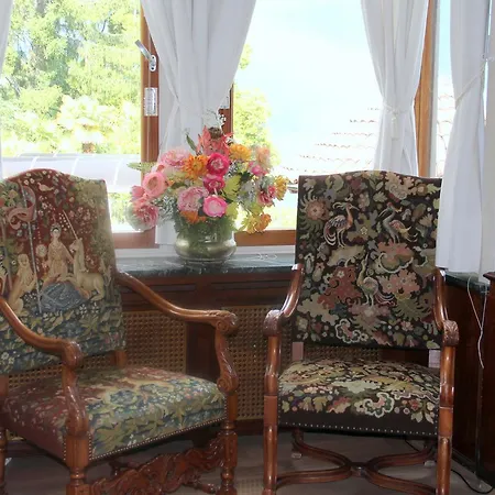 Barony Romantic-residence * لوغانو