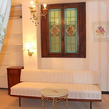 Barony Romantic-residence شقة لوغانو