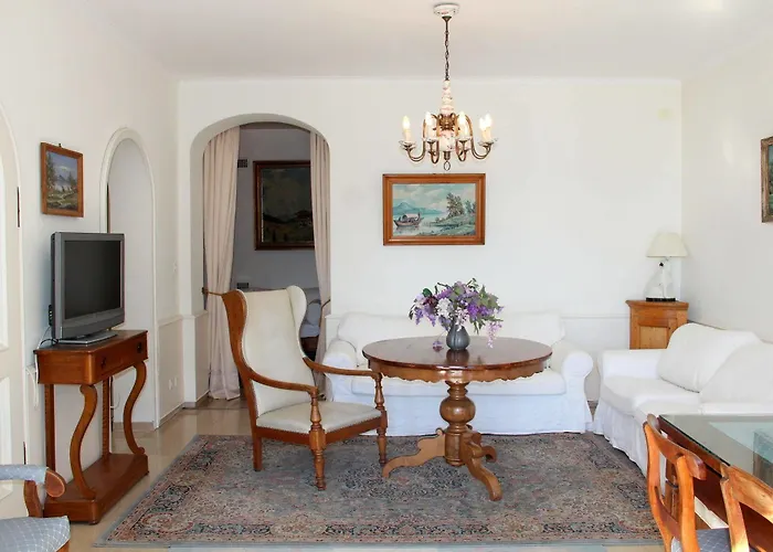 Barony Romantic-residence